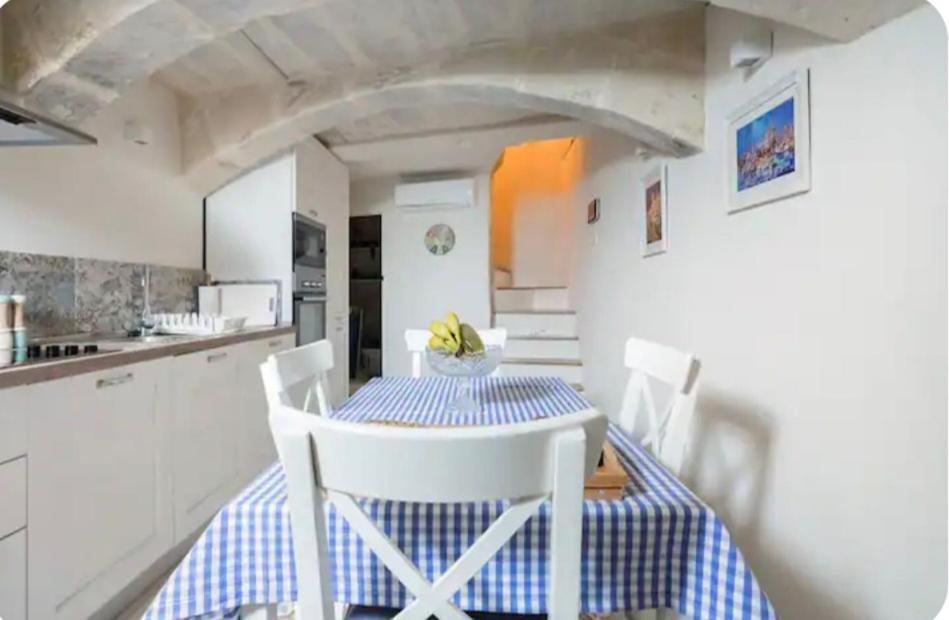 Amelie - Charming Townhouse In The Heart Of Rabat 빌라 외부 사진